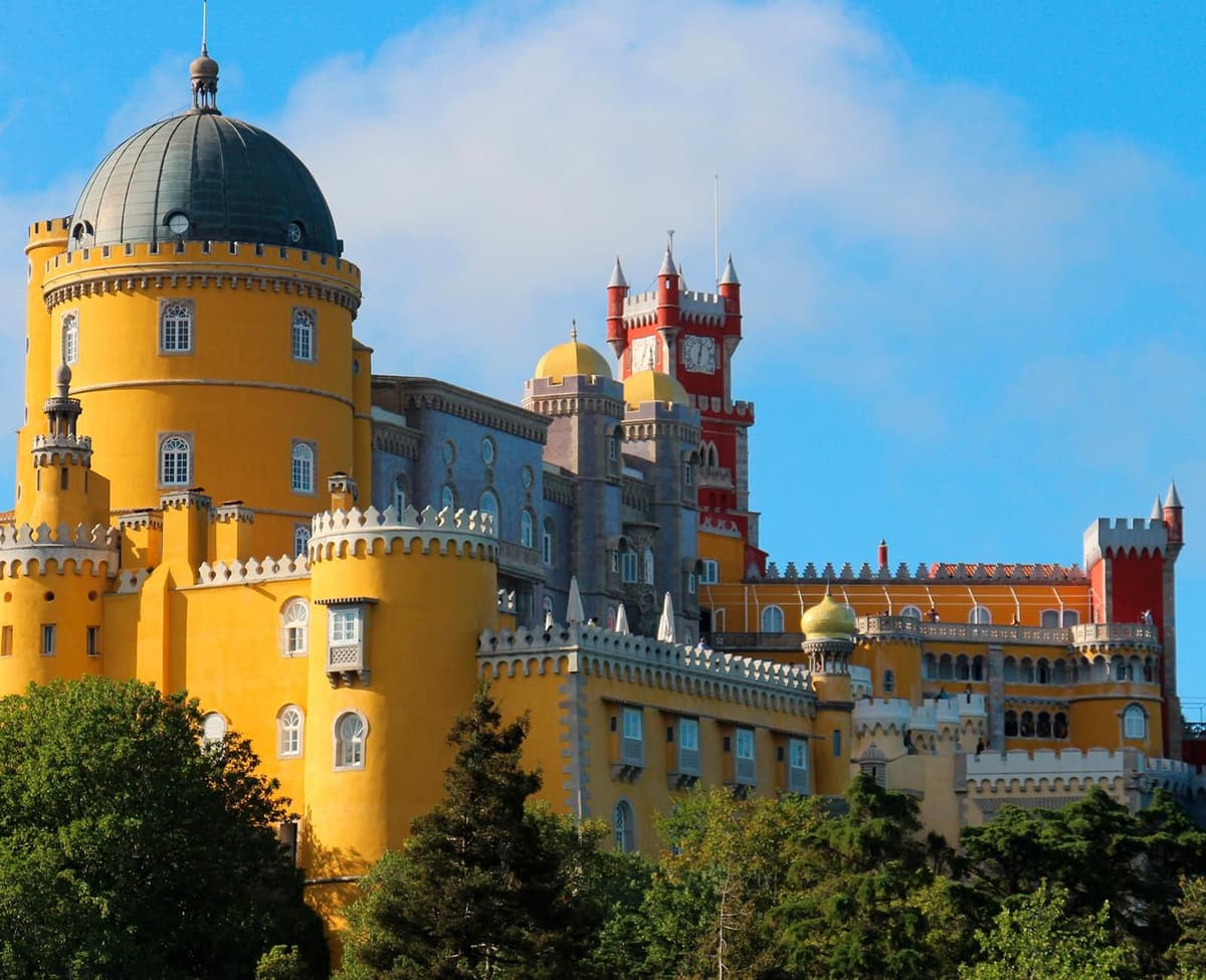 Sintra Tour with Tickets – Estoril, Cascais & Cabo da Roca