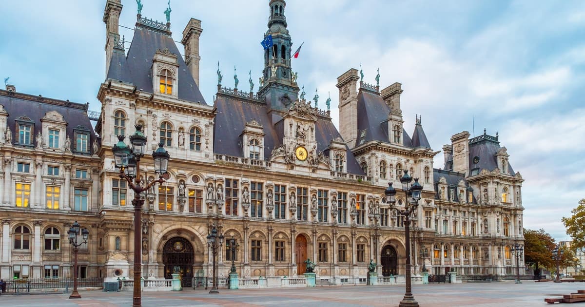 Harry Potter – Inspired Walking Tour & Magical Beast Hunt