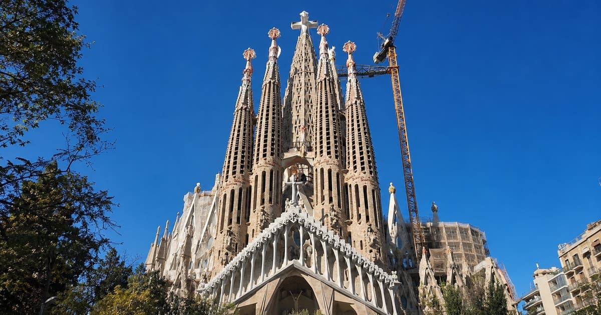 Barcelona: ticket de entrada sin colas y tour de la Sagrada Familia