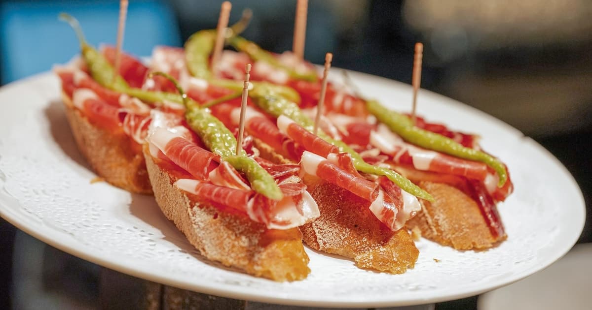 SAGARDI Porto: Tasting of Basque "pintxos" with Portuguese wines