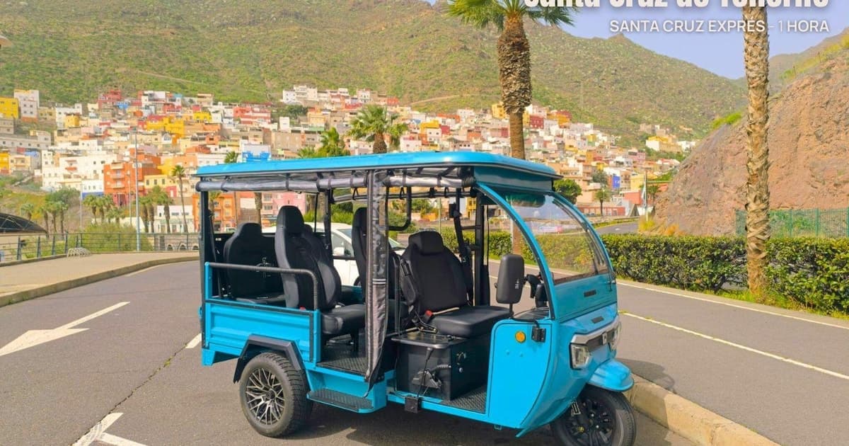 Santa Cruz de Tenerife: tour exprés en tuk tuk por la capital (1 hr)