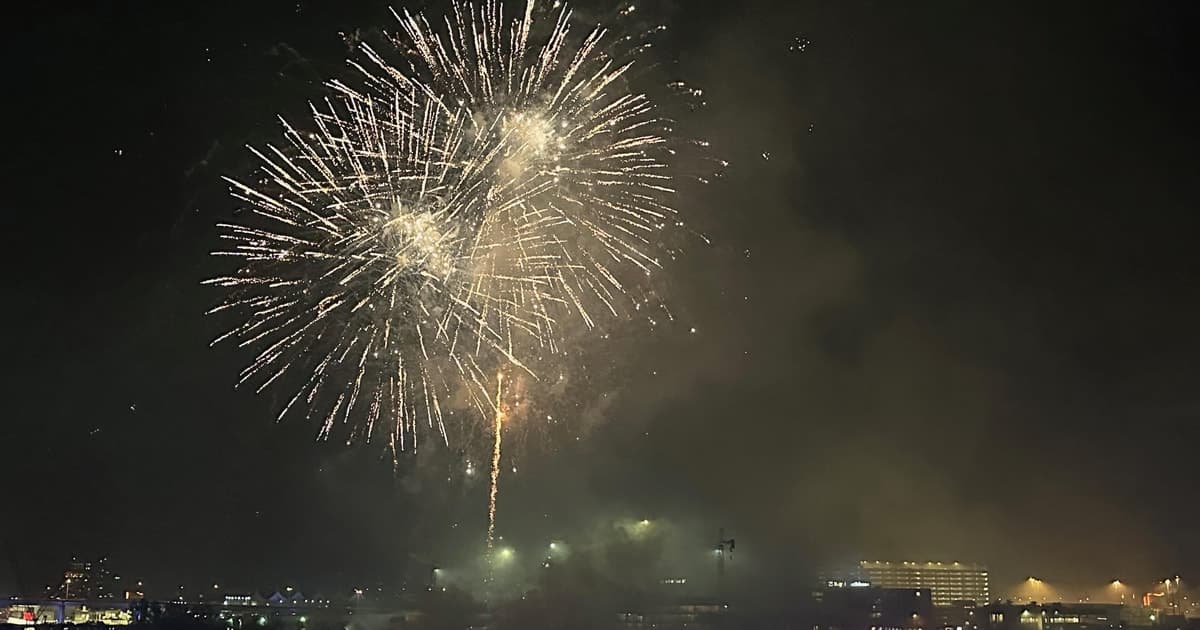 Miami: New Years Eve Fireworks Cruise on Biscayne Bay