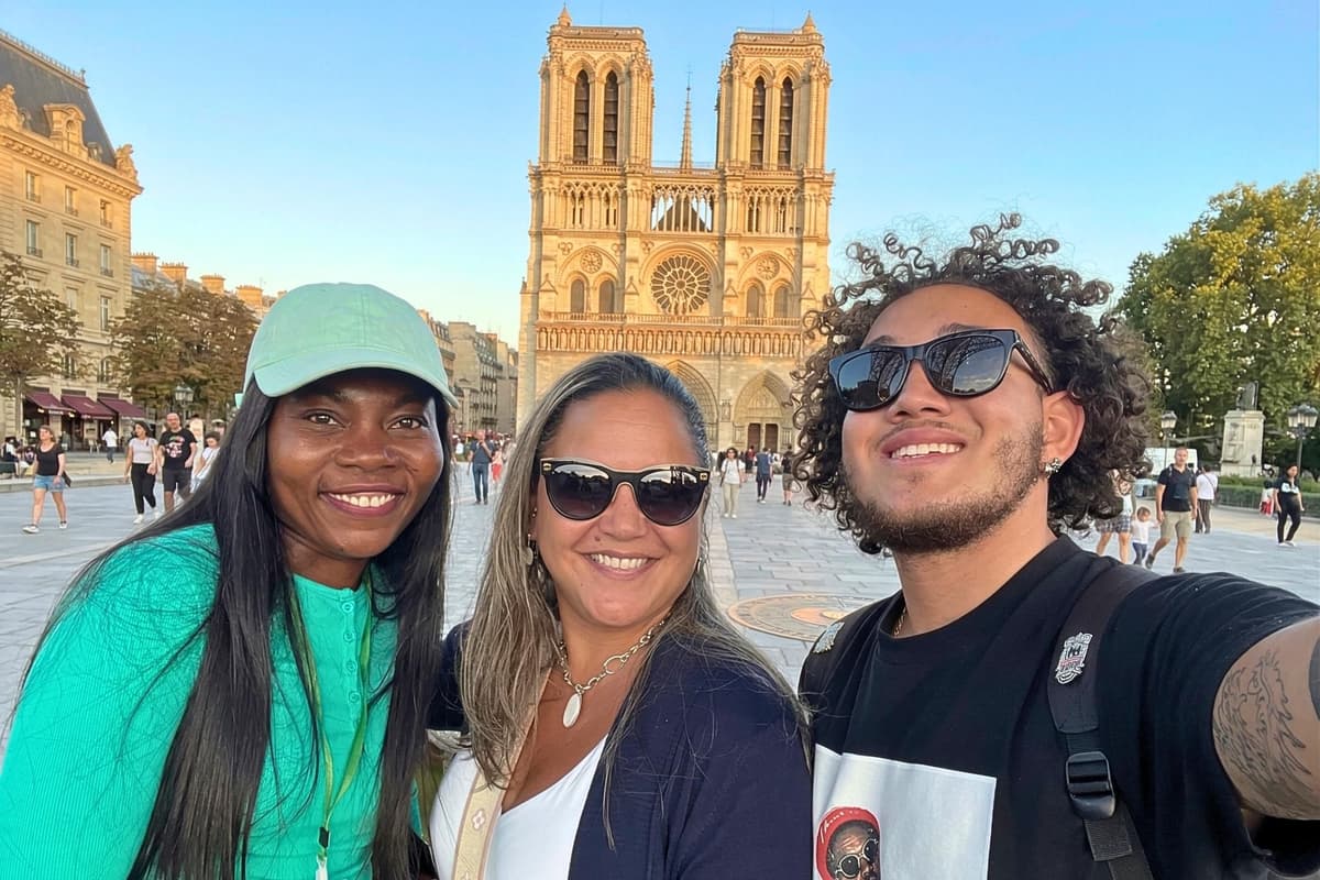 Paris Notre Dame Interior: Crypt, Macaron, Lunch Options