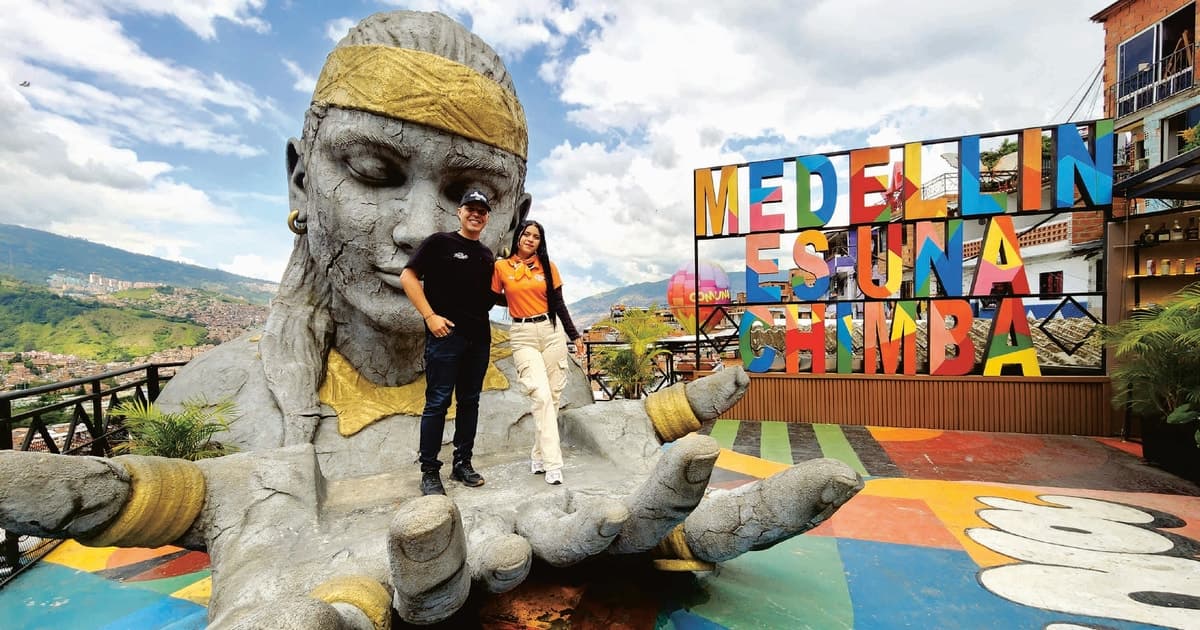 Comuna 13: tour grupal de historia, arte y transformación