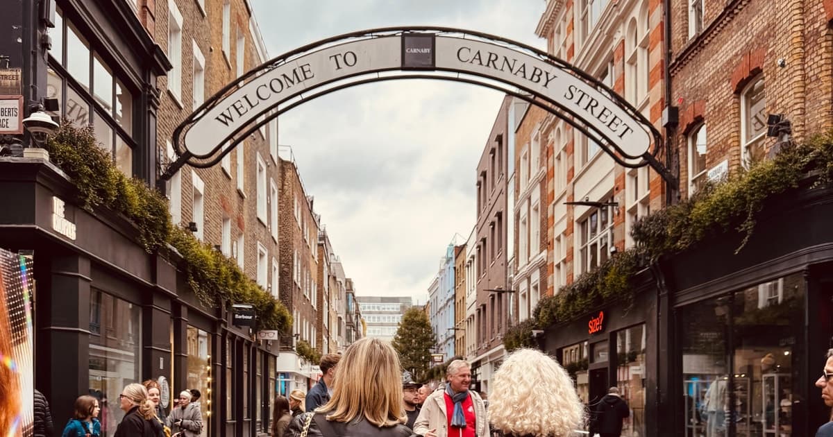 London: The Ultimate Fashion and Music Walking Tour