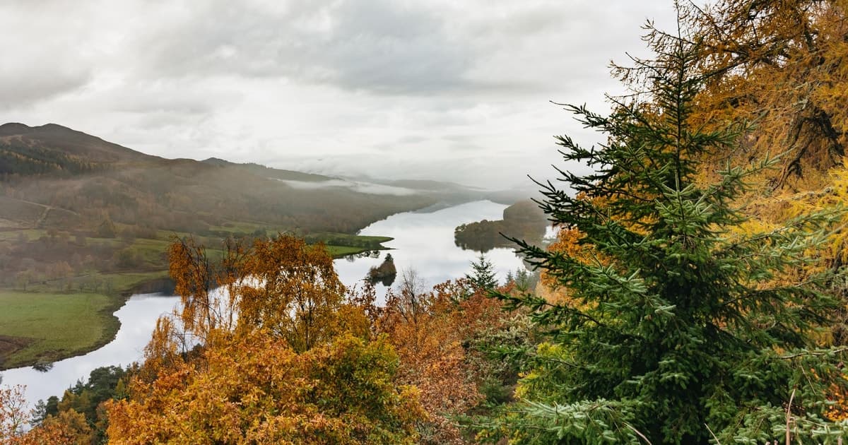From Edinburgh: Scottish Highlands Tour with Whisky Tasting