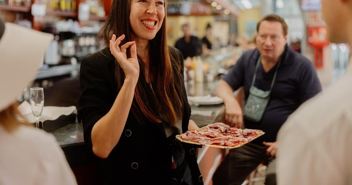 Barcelona: Hidden Markets, Tapas & Paella Food Tour