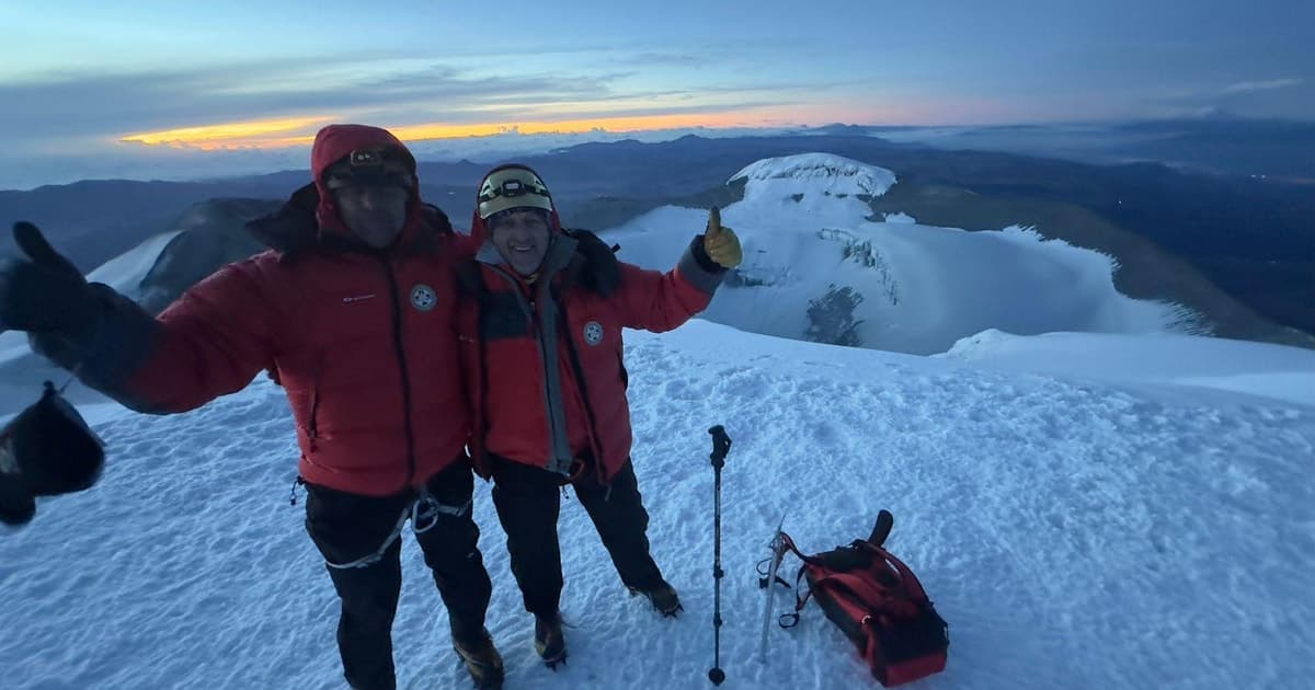 Quito: ascenso de 2 días al volcán Cotopaxi con guía y equipo