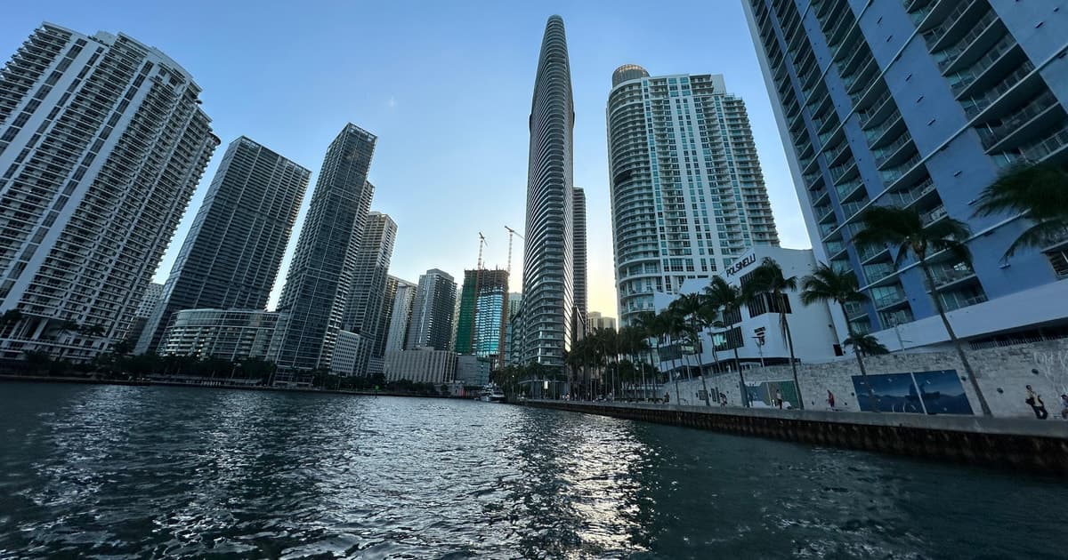 Miami River Sightseeing Cruise: Miami Skyline & Architecture