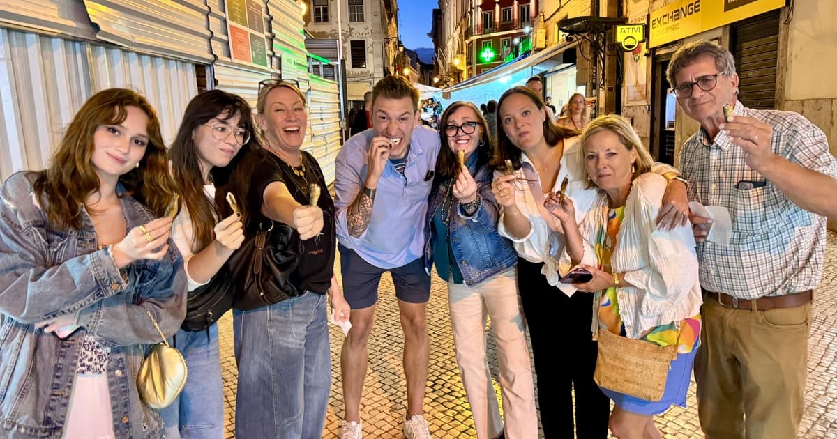Lisbon Foodie Walk: 18+ Tastings & Local Wines