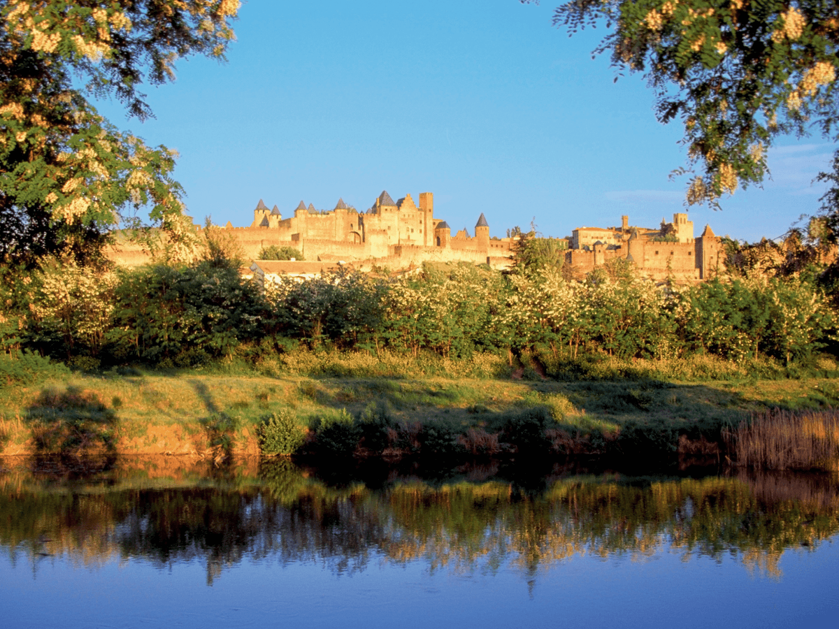 Barcelona: Carcassonne & Dalí Tour