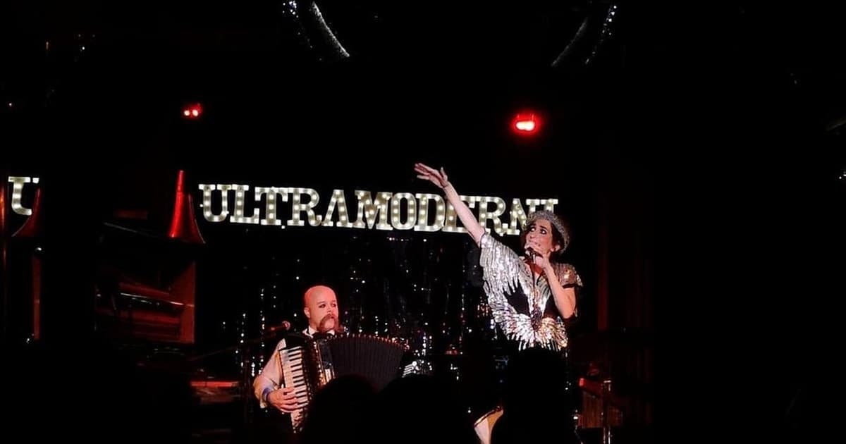 Roma: Vino, leyendas y espectáculo de burlesque nocturno