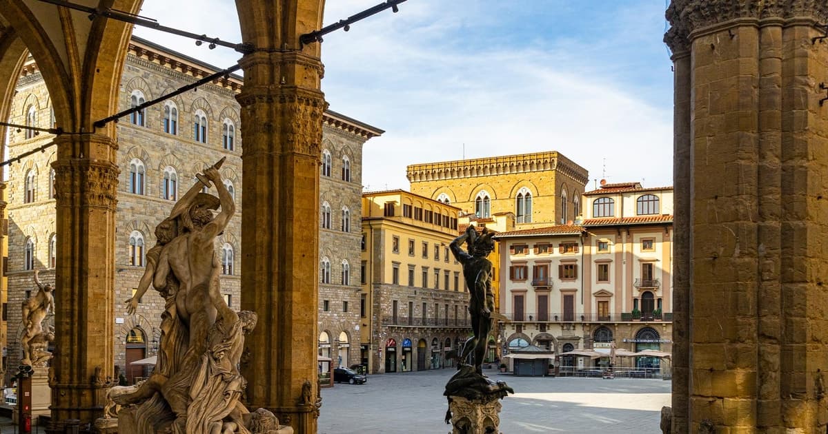 Florence: Walking Tour of Wine Cellars, the Medici, and Piazzale Michelangelo