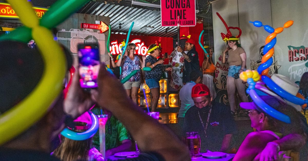 Comida Mexicana y Fiesta en el Paso de la Rana