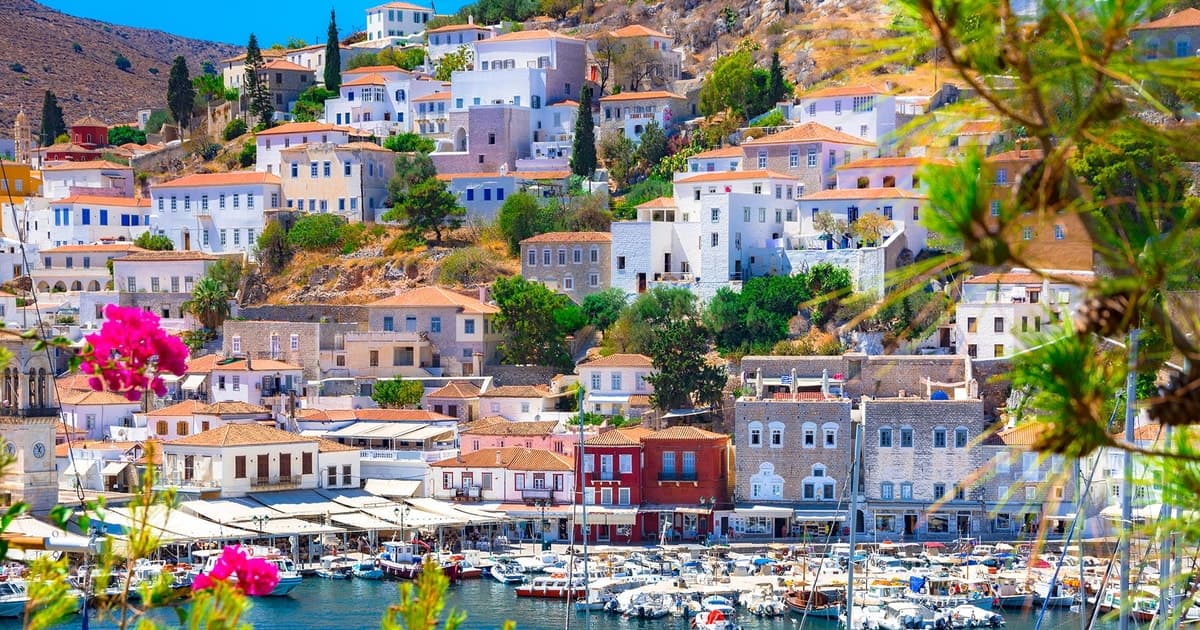 Hydra Island: Full Day Trip from Athens with Swimming