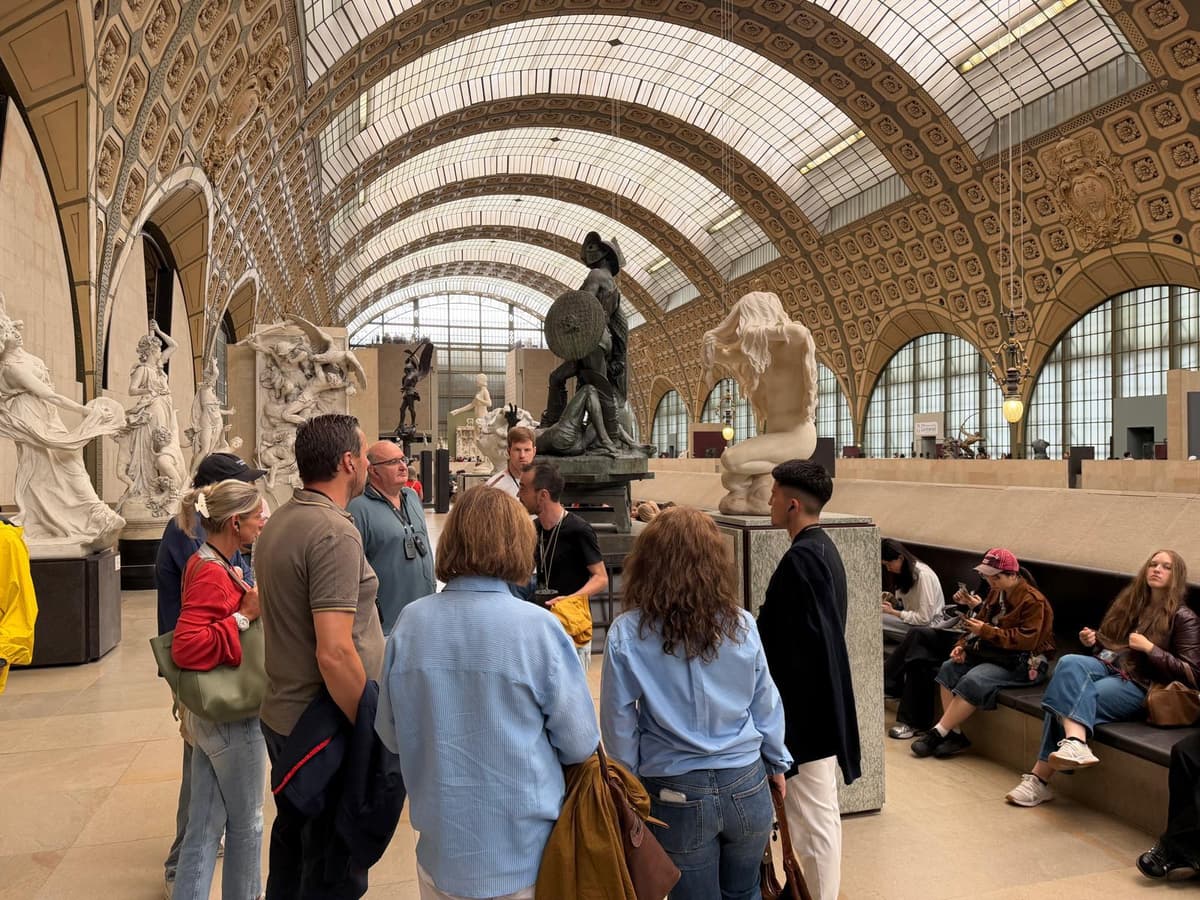 Paris: Orsay Museum Small group guided express tour & ticket