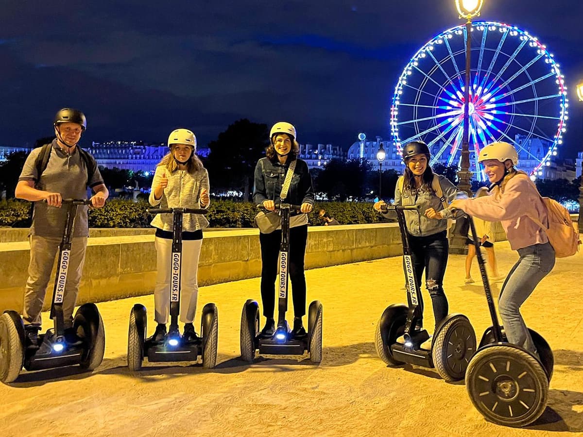 Paris by Night: Segway night tour with a Local Guide