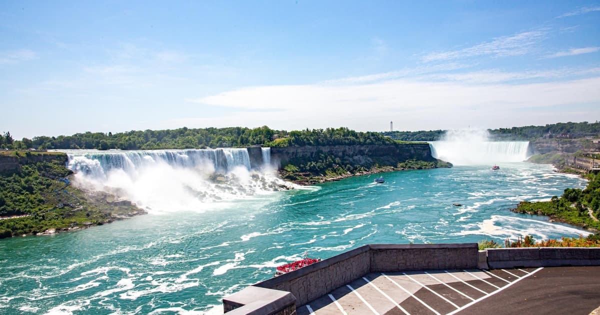 Toronto: tour de 1 día a las cataratas del Niágara con paseo en barco por Niagara City