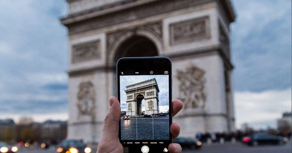 Paris: Arc de Triomphe Entry Ticket & Self-Guided Audio Tour
