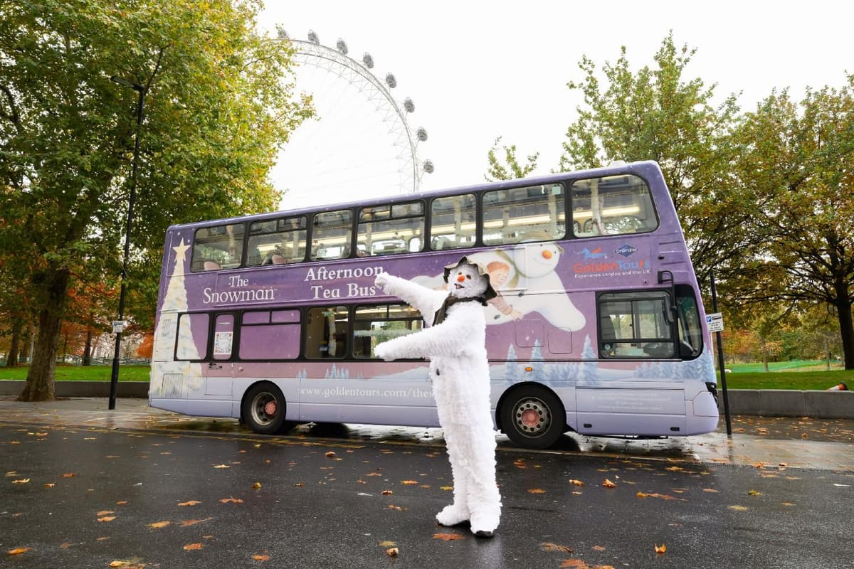 London: The Snowman Afternoon Tea Bus Christmas Tour