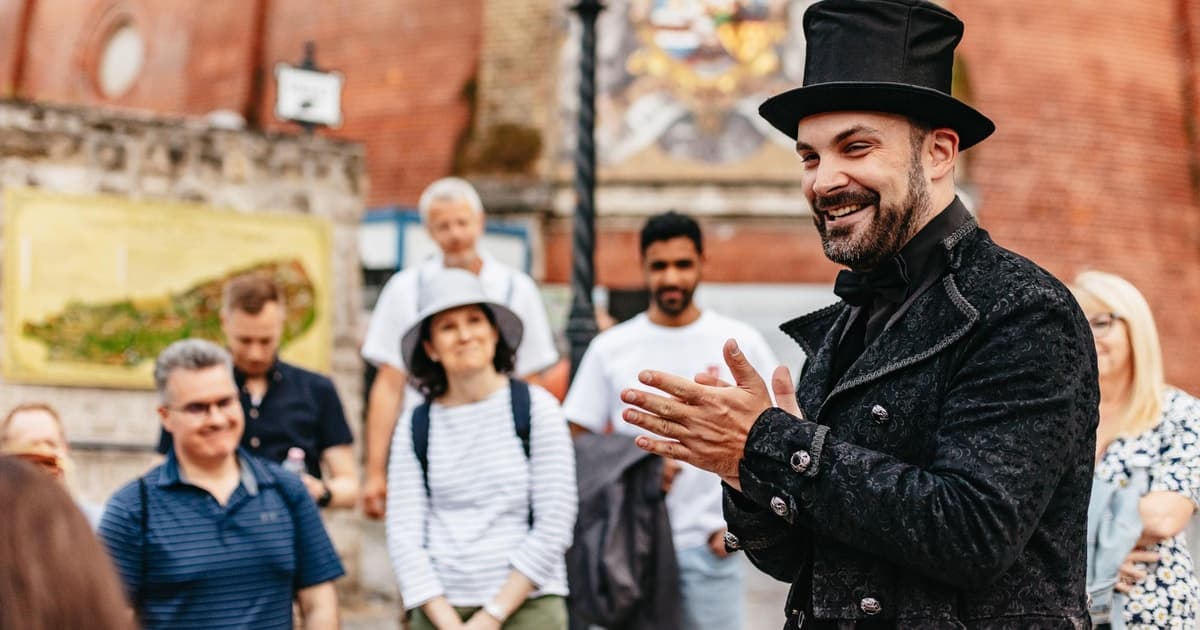 Budapest: Tour nocturno del Barrio del Castillo de Buda: Vampiros y Mitos