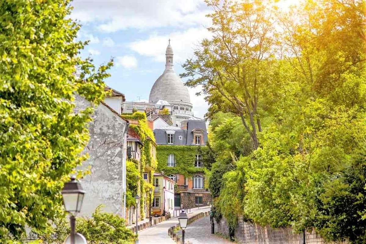 Scavenger hunt in Paris: Mystery in Montmartre