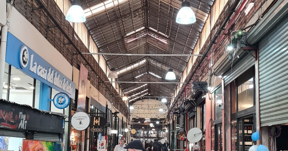 Buenos Aires: ¡San Telmo, Historia, Bares y Tango!