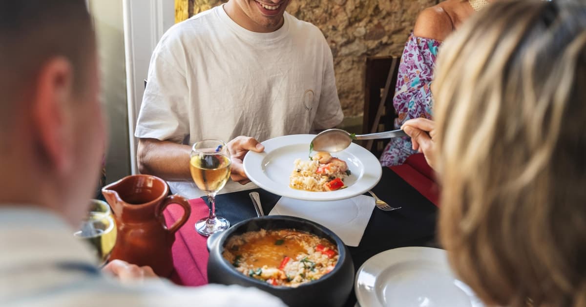 Lisbon: Food & Wine Walking Tour Through Baixa