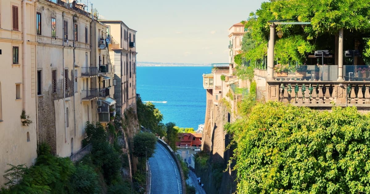 Excursión de 1 día desde Roma: explora Pompeya y la costa amalfitana de Sorrento