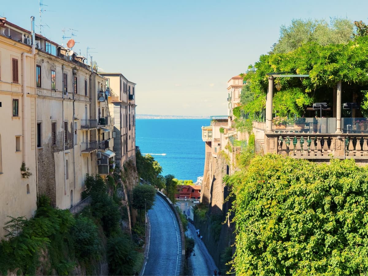 Excursión de 1 día desde Roma: explora Pompeya y la costa amalfitana de Sorrento