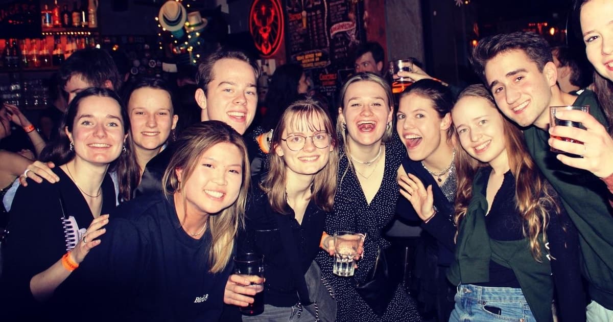 Paris Nightlife Bar Crawl: Free Shots & Club Entry