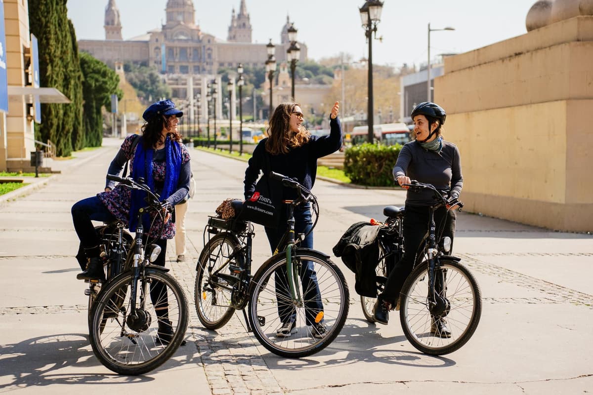 Barcelona: tour en bici eléctrica por Montjuïc y el Estadio Olímpico