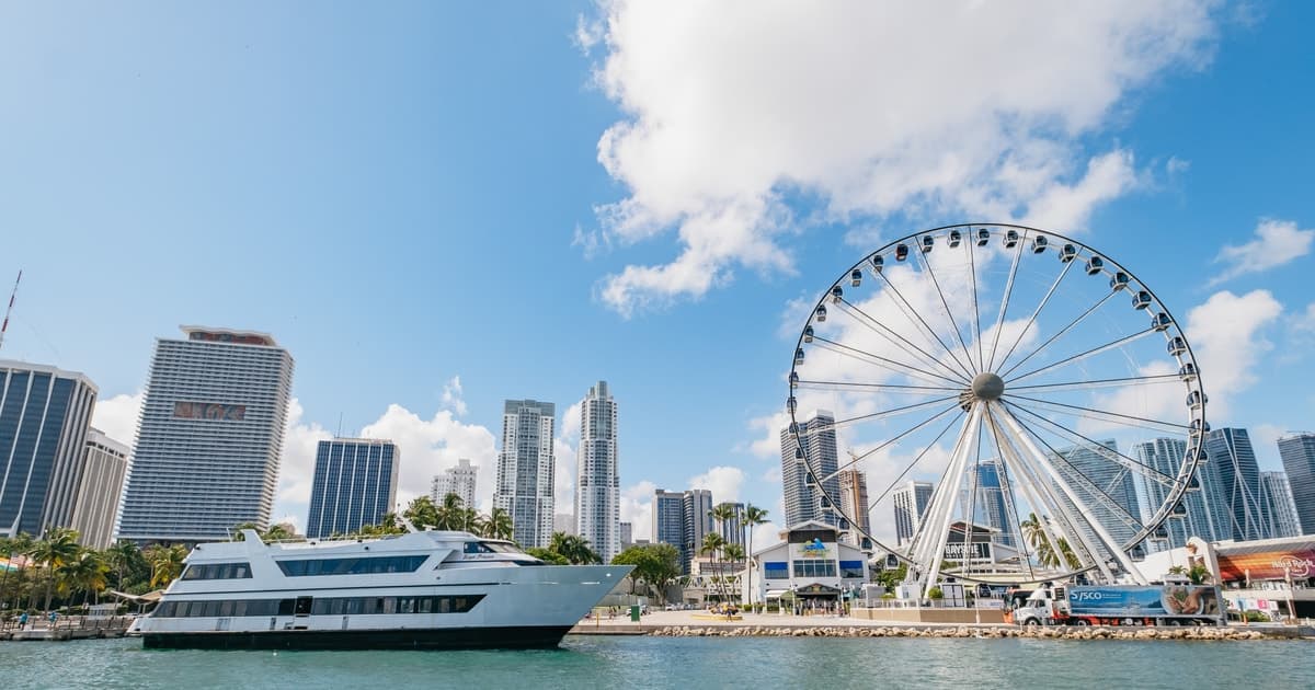 Miami: tour de medio día en autobús descapotable más crucero por la bahía de Biscayne