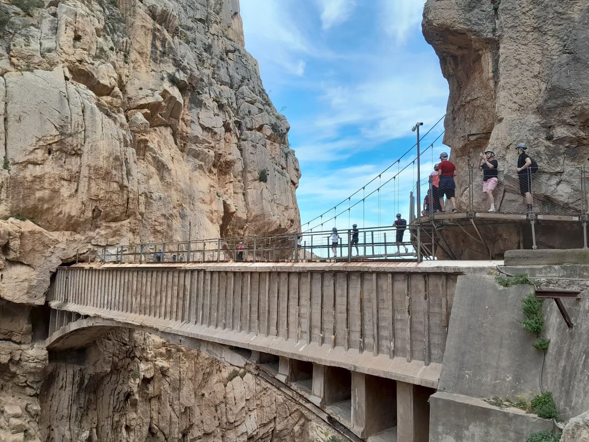 Caminito del Rey, cueva prehistórica de Ardales y Bobastro mozárabe