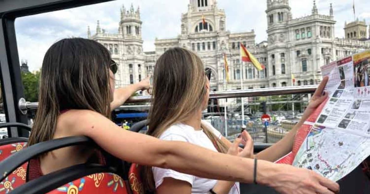 Parque del Retiro de Madrid con audioguía y opción de autobús con paradas libres