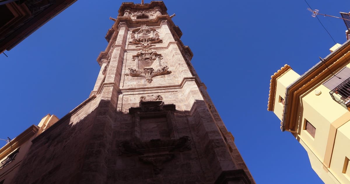 Valencia: tour a pie guiado para toda la familia con un detalle