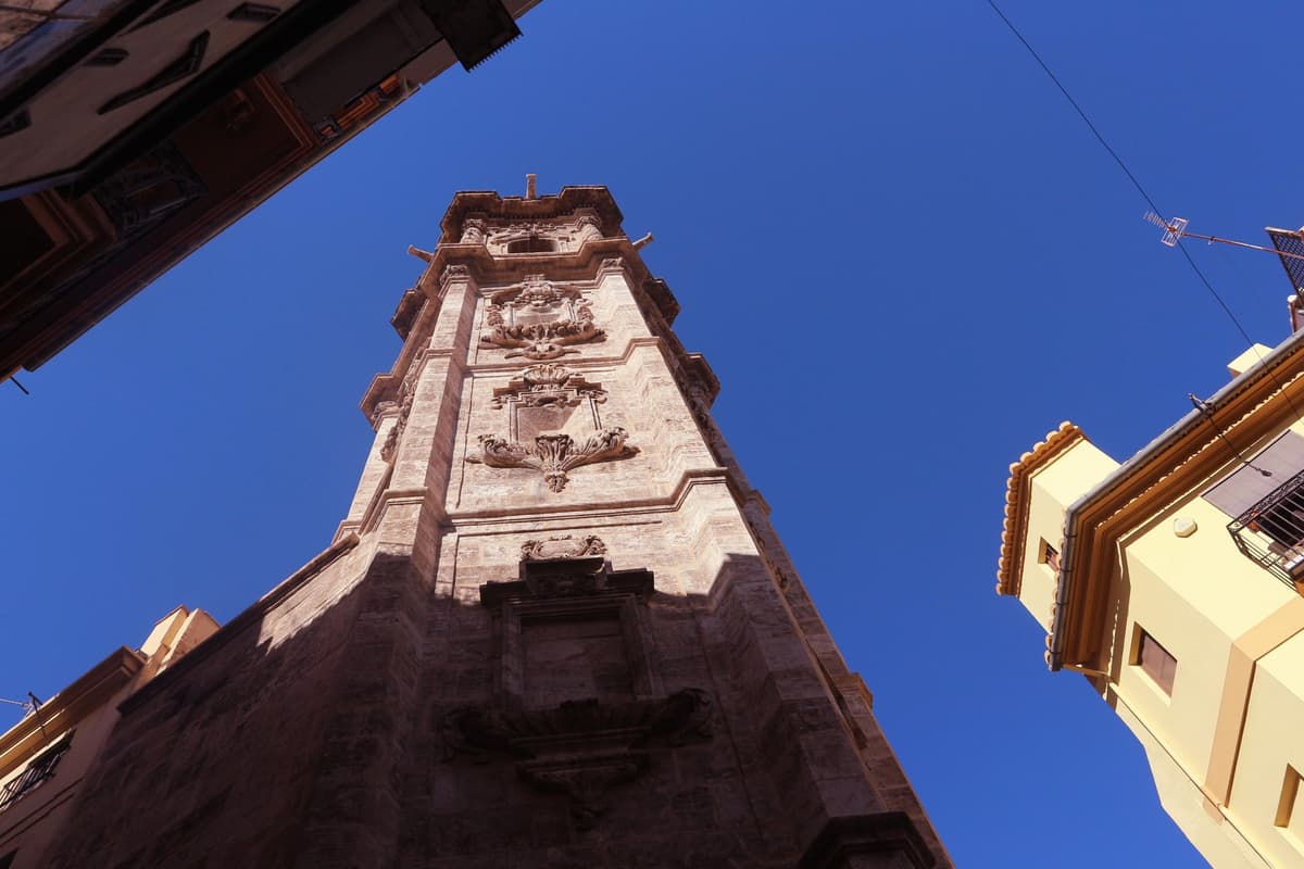 Valencia: tour a pie guiado para toda la familia con un detalle
