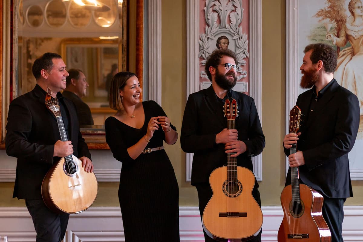 Porto: Fado Concert in one of Porto's most beautiful houses