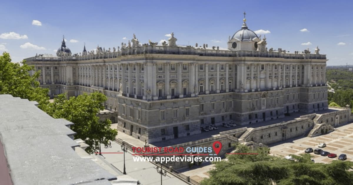 Madrid: Tour a pie privado 4 horas con Palacio Real