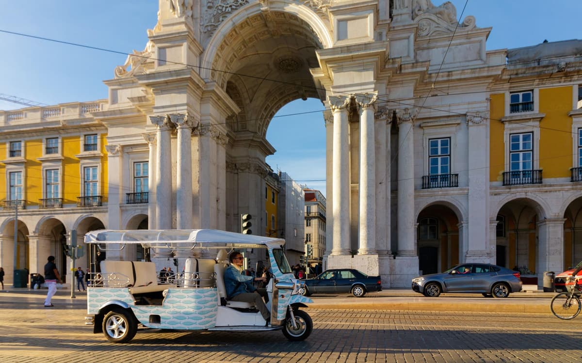 Lisbon: Private Tuk Tuk Tour (Alfama, Bairro Alto, Belém)