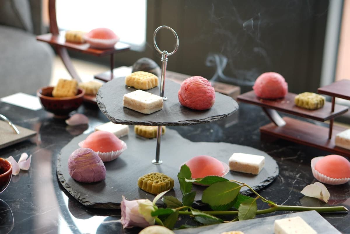 London: Tea Room Reservation with Pastries