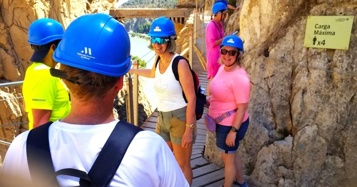 From Malaga: Group Tour to Caminito del Rey