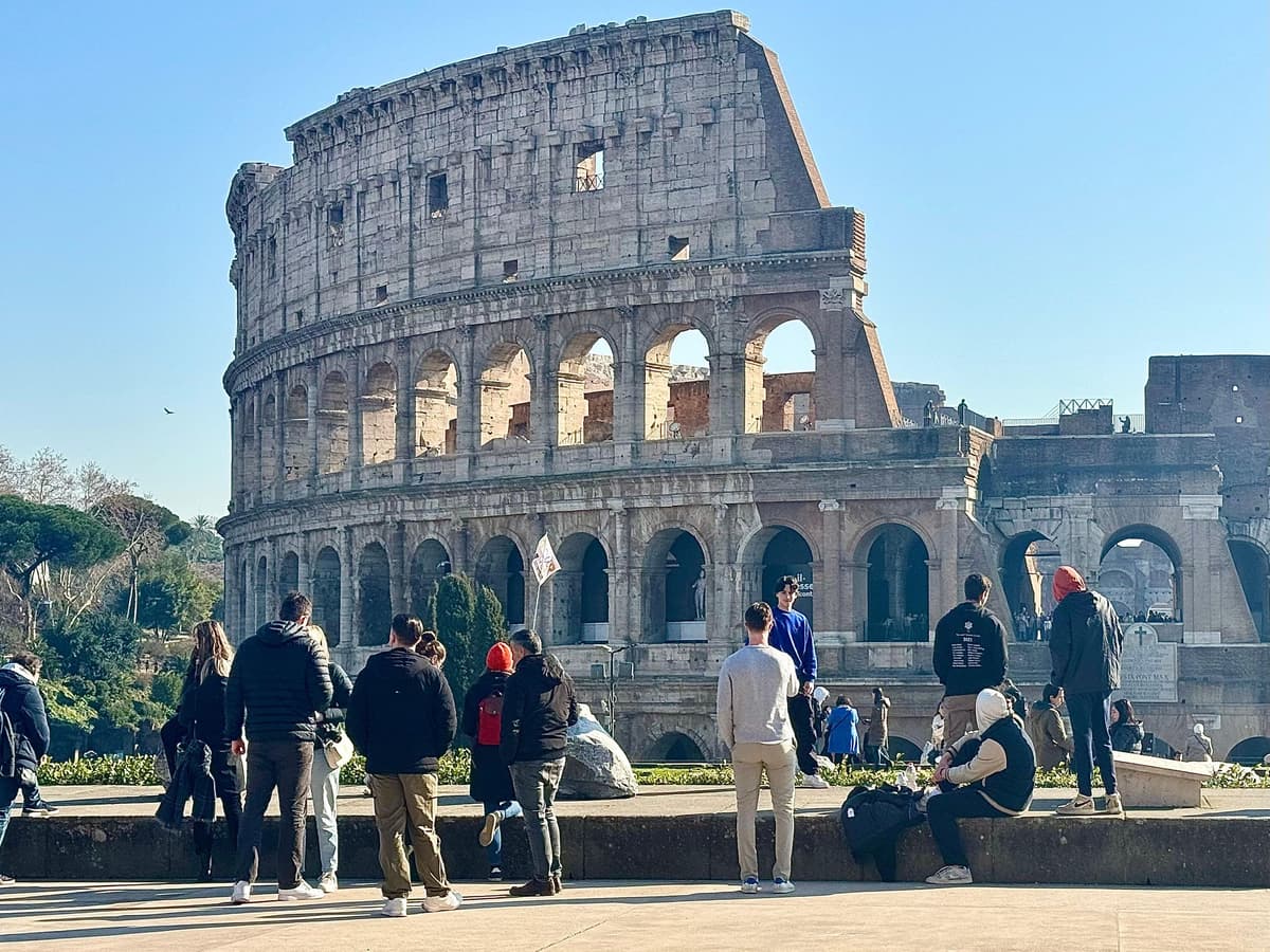 Visita guiada del Coliseo de Roma y barco por el río Tíber Hop on Hop Off