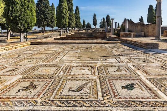 Visita con audioguía autoguiada a la ciudad romana de Itálica en Sevilla