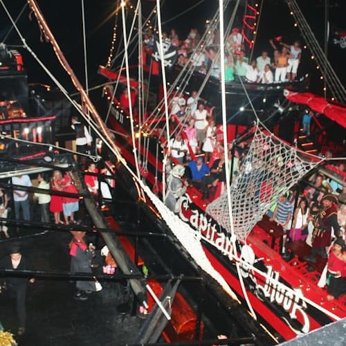 Tour en barco pirata en Cancún