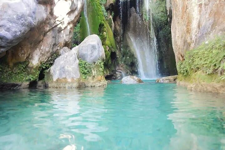 Excursión a Guadalest, Altea y entrada en las Fuentes del Algar