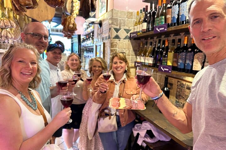 Trevi Fountain, Pantheon, and Campo Dei Fiori Market Food and Wine Tour