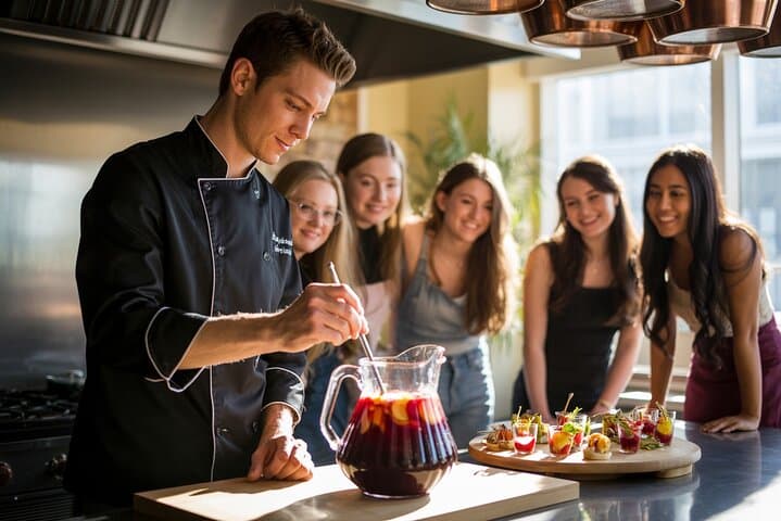 Taller de Tapas y Sangria con Maridaje de Cerveza Artesanal en Barcelona